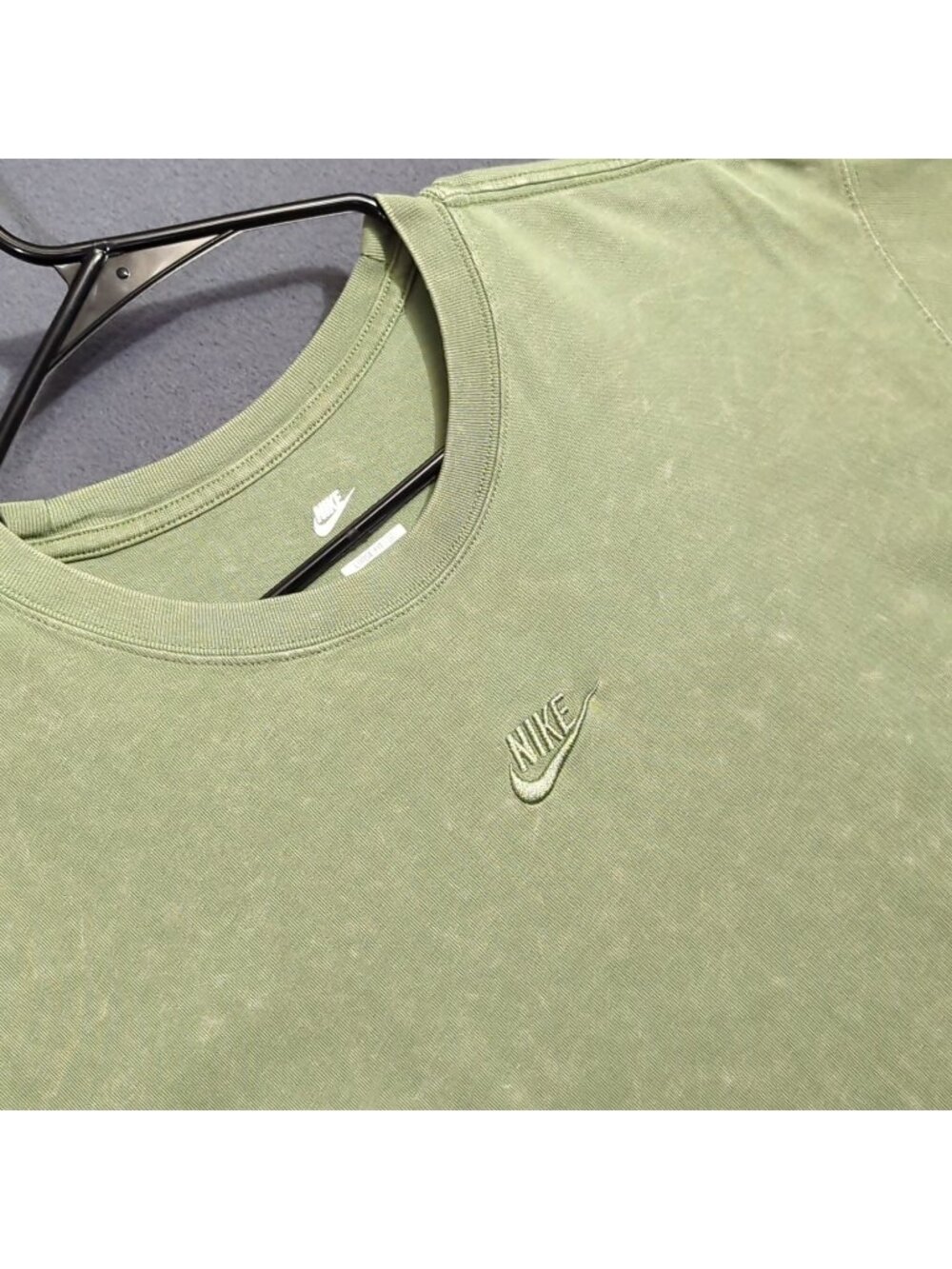 Nike T-Shirt Men's S Oil Green Loose Fit Max 90 Center Swoosh Tee DZ2898 386